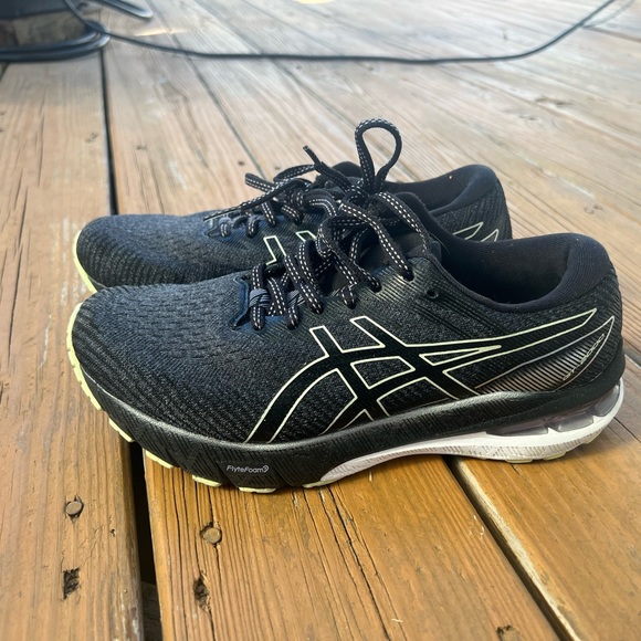 ASICS GT 2000 - Picture 5 of 9